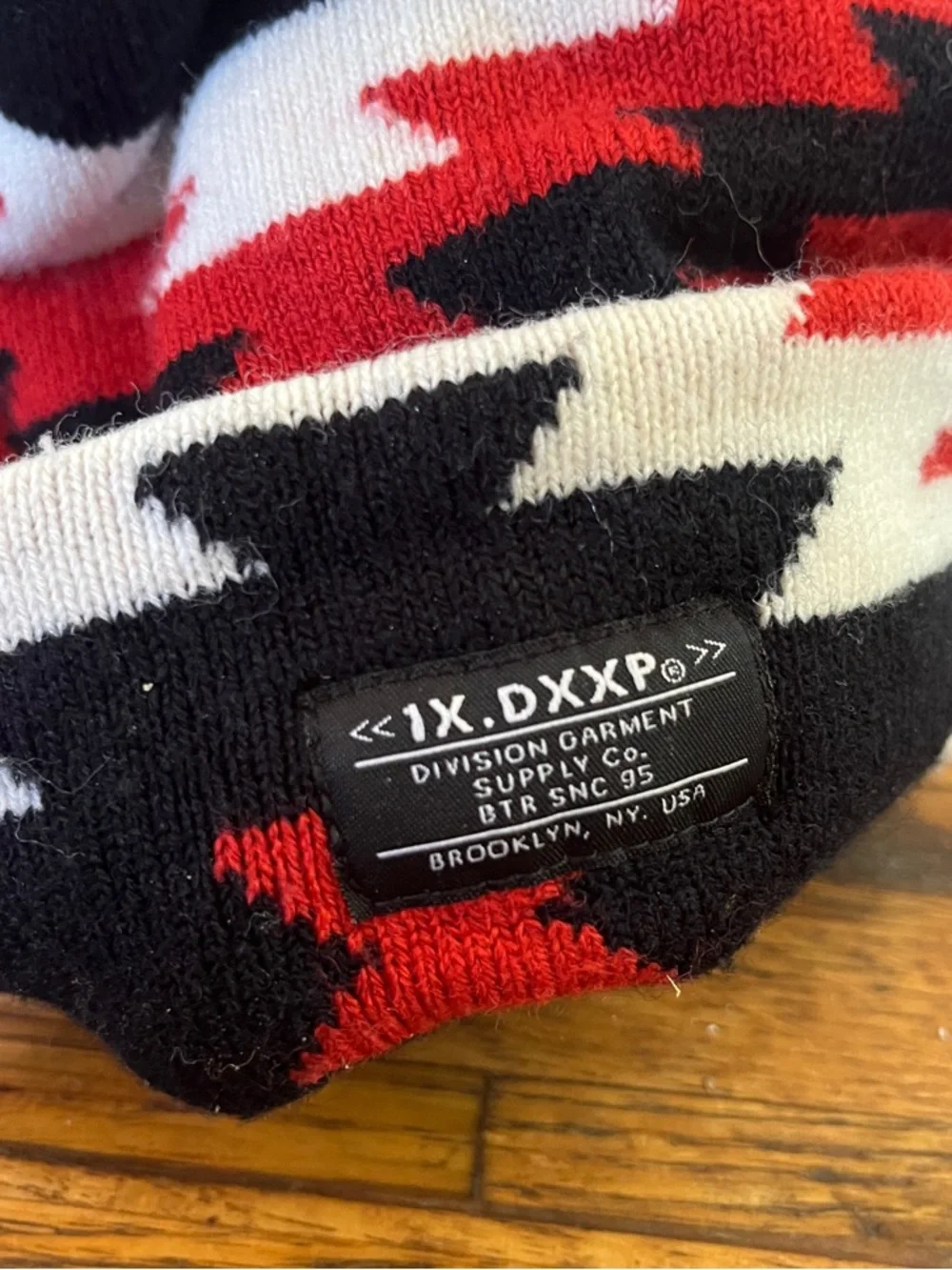 1X.DXXP Red, Black & White Knit Beanie